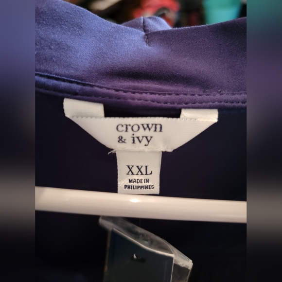 Crown & Ivy NWT Ruffle Neck Blouse XXL Navy - Picture 6 of 10